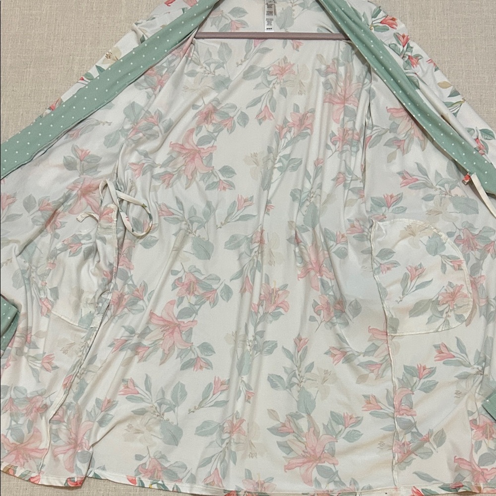 Flora Nikrooz Floral Polka Dot Robe Women’s M Green Feminine Romantic Loungewear - Picture 14 of 15